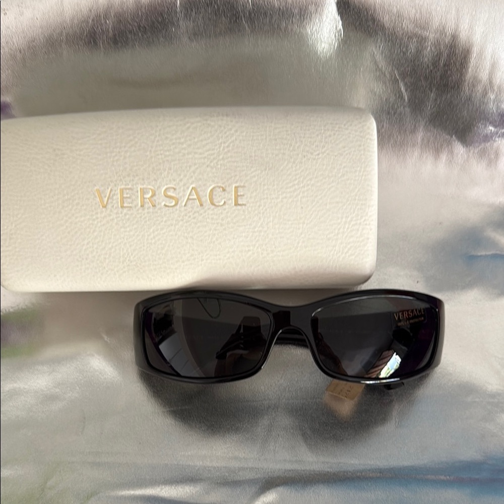 Versace Black Sunglasses Sleek Contemporary Design